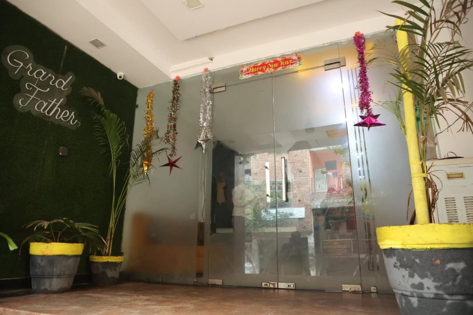 Hotel Grand Father Agra  Ngoại thất bức ảnh
